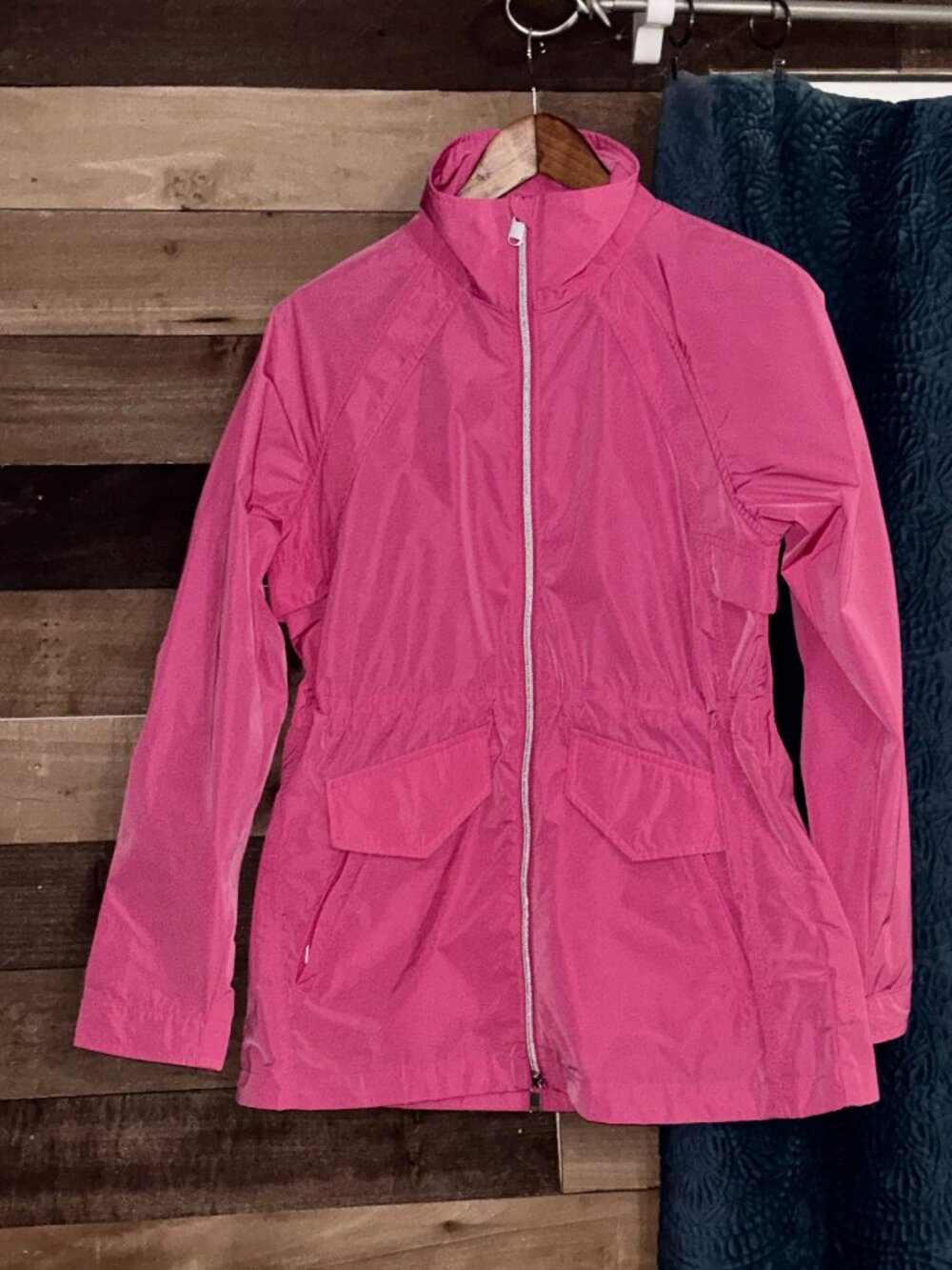 Athleta Women’s Size XS Hot Pink Full Zip Lightweight Rain Jacket Cinch Waist